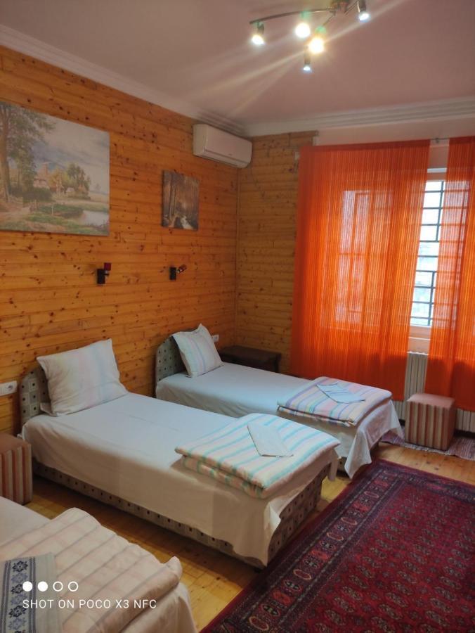 Sobe Sa Sopstvenim Kupatilom Private Rooms Bathroom In Center Novi Sad Extérieur photo