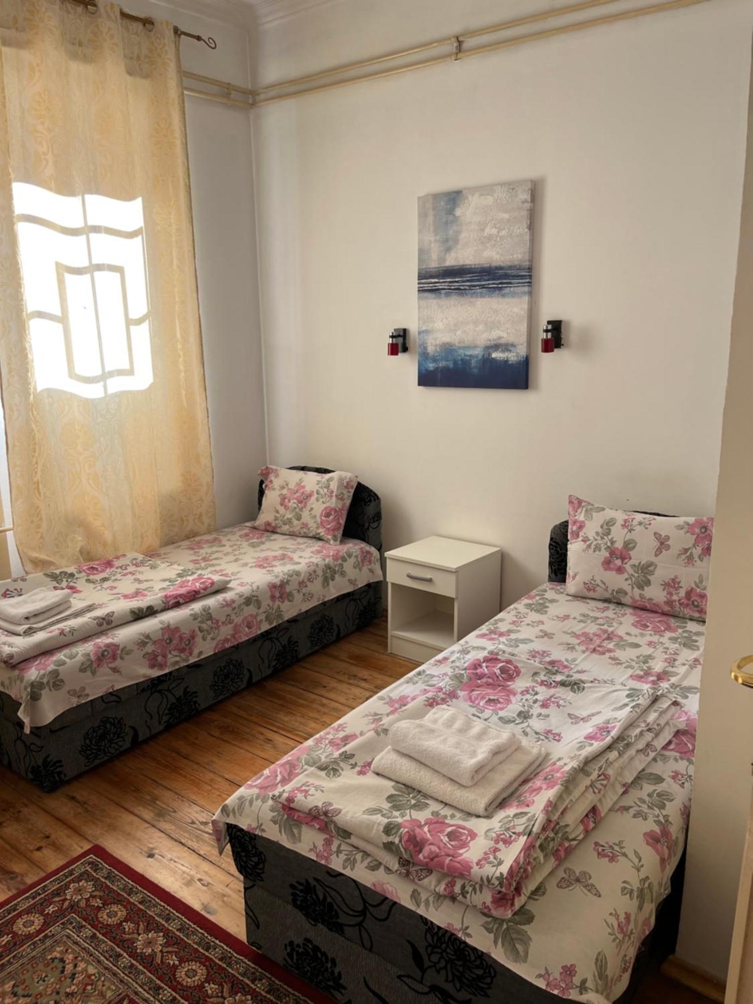 Sobe Sa Sopstvenim Kupatilom Private Rooms Bathroom In Center Novi Sad Extérieur photo